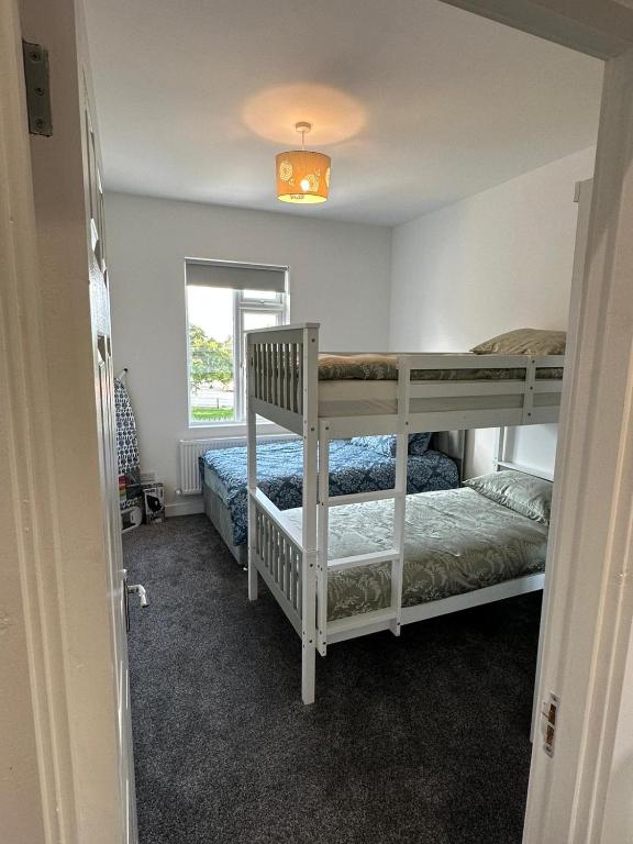 Modern design residence photo 2