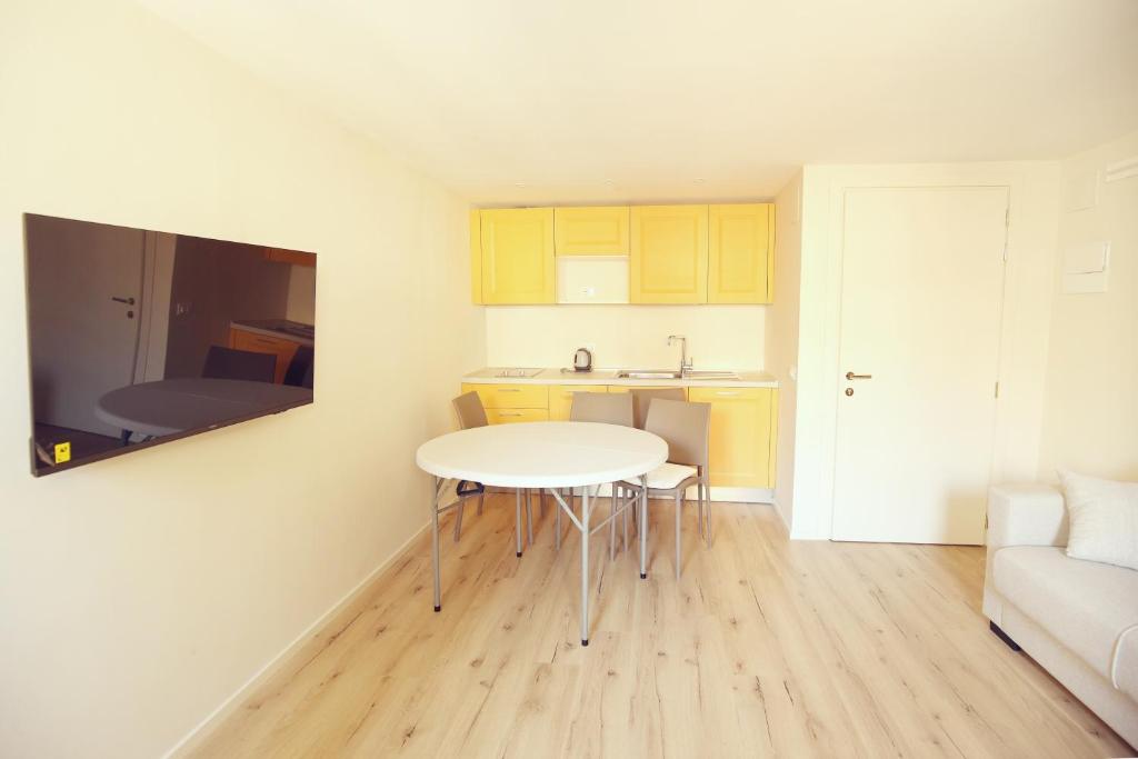 Ross' house 2 photo 3
