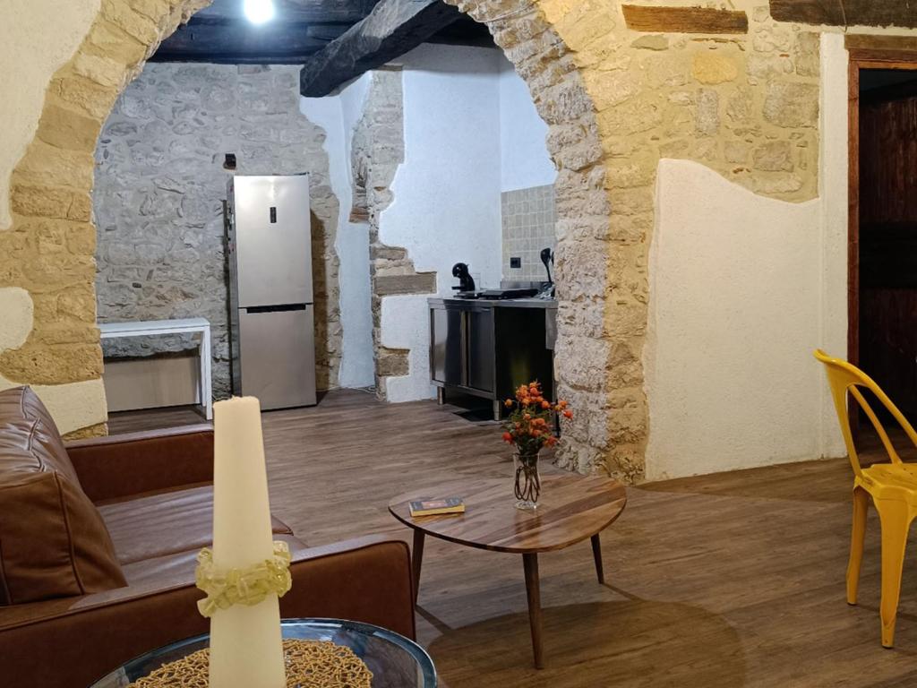 Stone House photo 2