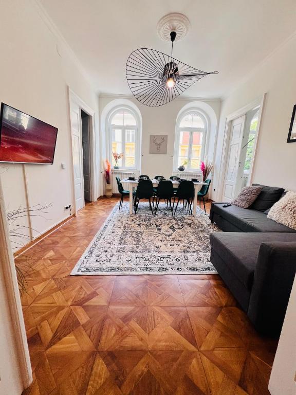 Suite Mitteleuropa private parking — photo 1