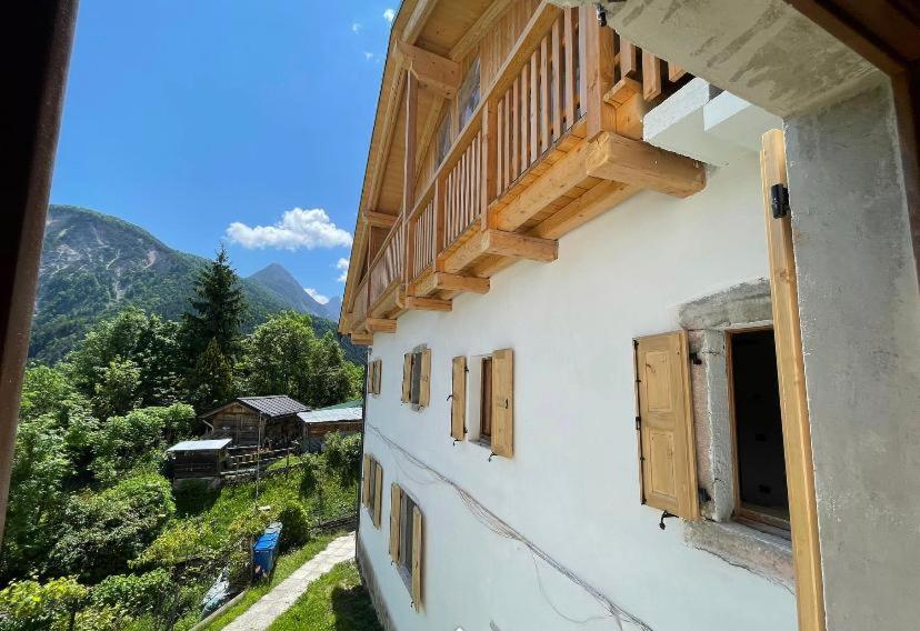 The Wooden House — photo 1