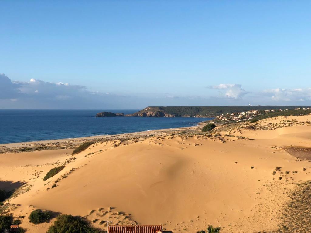 Torre dei Corsari mit Aussicht auf Meer und Dune — photo 1