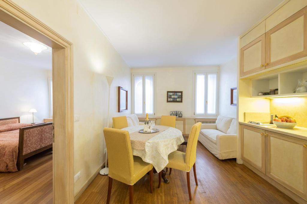 Romantic Suite San Marco photo 2