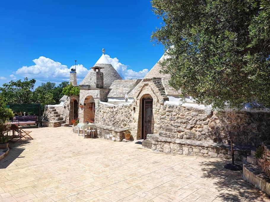 Trulli del Panorama photo 3