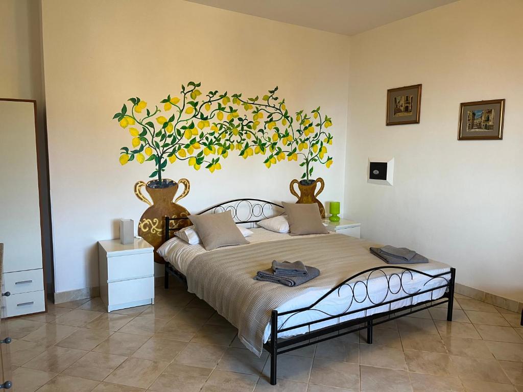 The Lemon Tree photo 2
