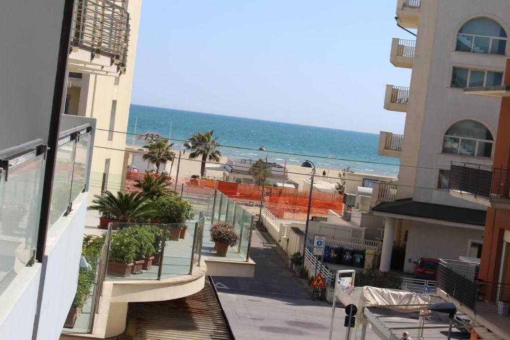 Booking.com: Hotels in Rimini. Book your hotel now! — photo 1