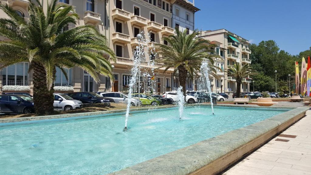 Viareggio live in Top deco photo 3