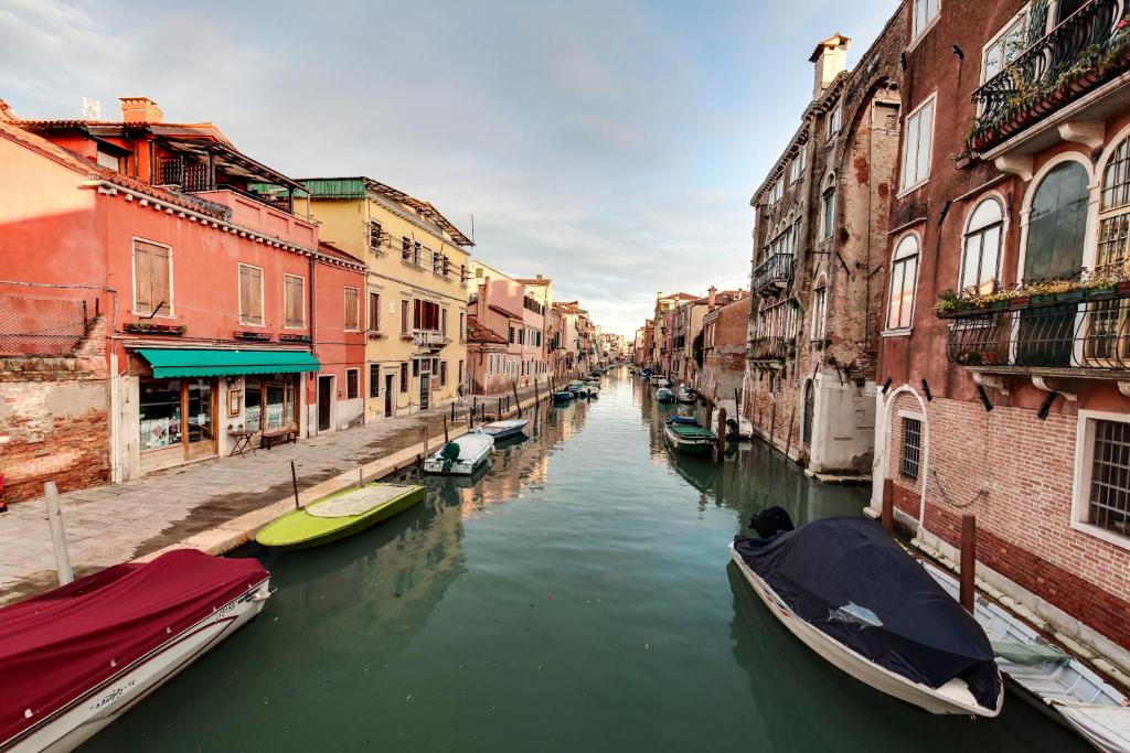 Cannaregio Suite with Garden by Wonderful Italy photo 2