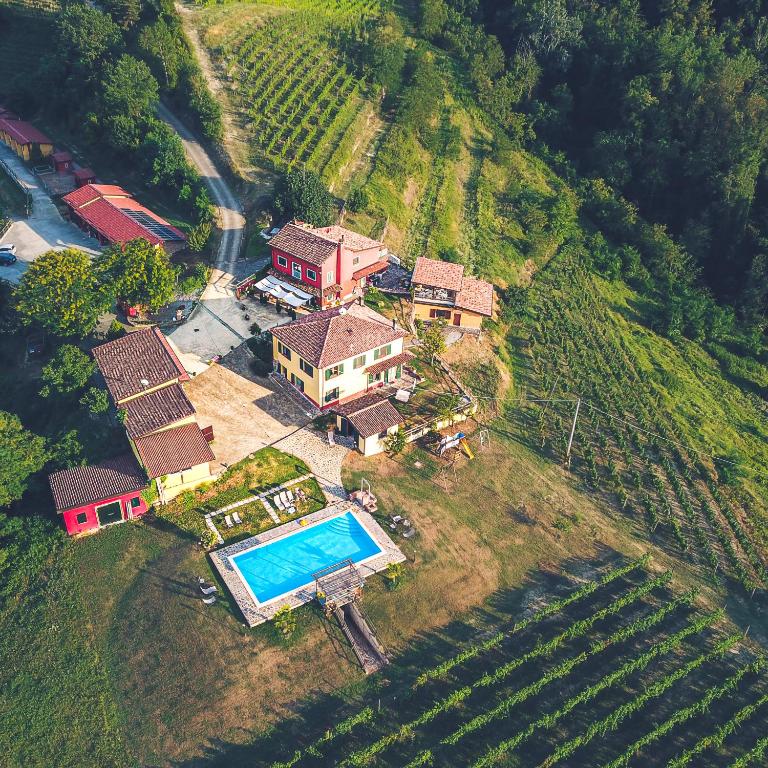 Family Cottage nelle Langhe - Piscina con Vista Vigneti per Famiglie — photo 1