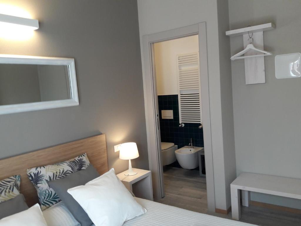 Santa Marta Rooms - Vernazza photo 3