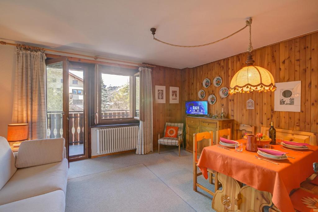 Casa Ciuk - Happy Rentals photo 3