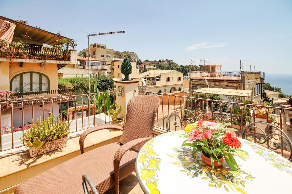 GuestHost - The Charme of Sicily — photo 1
