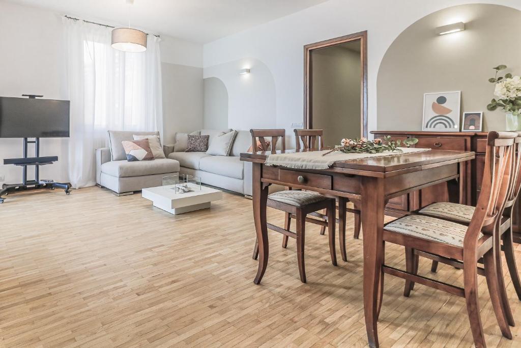 Stunning view lakeside apartment - Larihome A11 photo 3