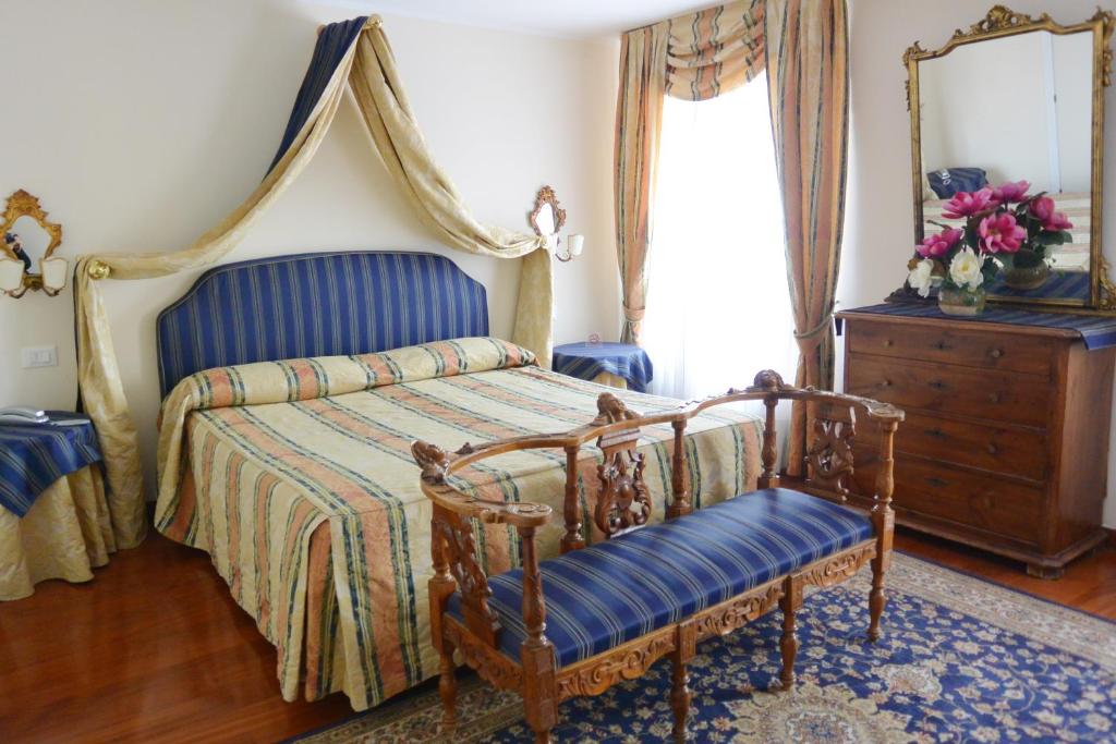 Hotel San Zulian photo 2