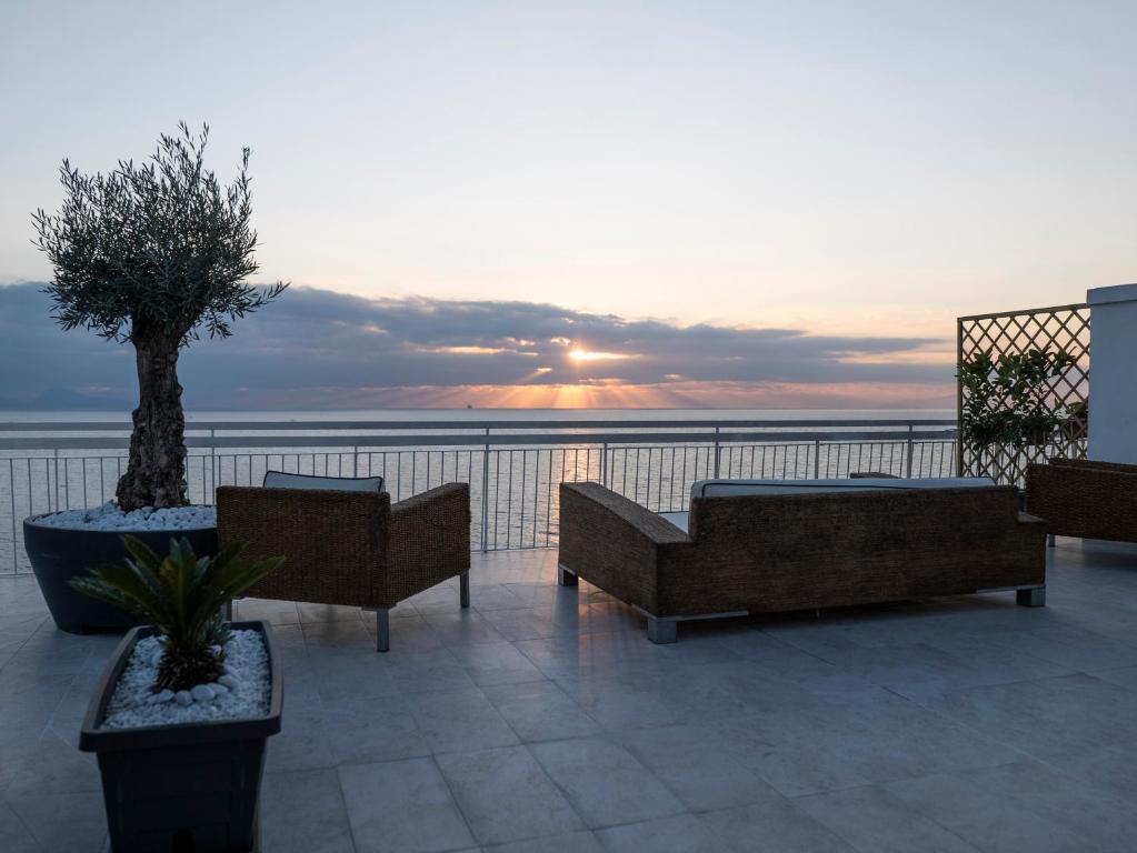 THOMAS SEA VIEW — photo 1