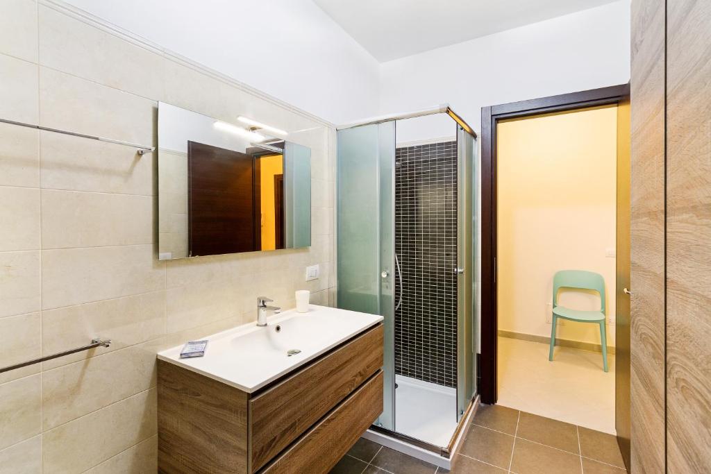 GuestHost - Calipso Seaview Flat with Private Parking photo 3
