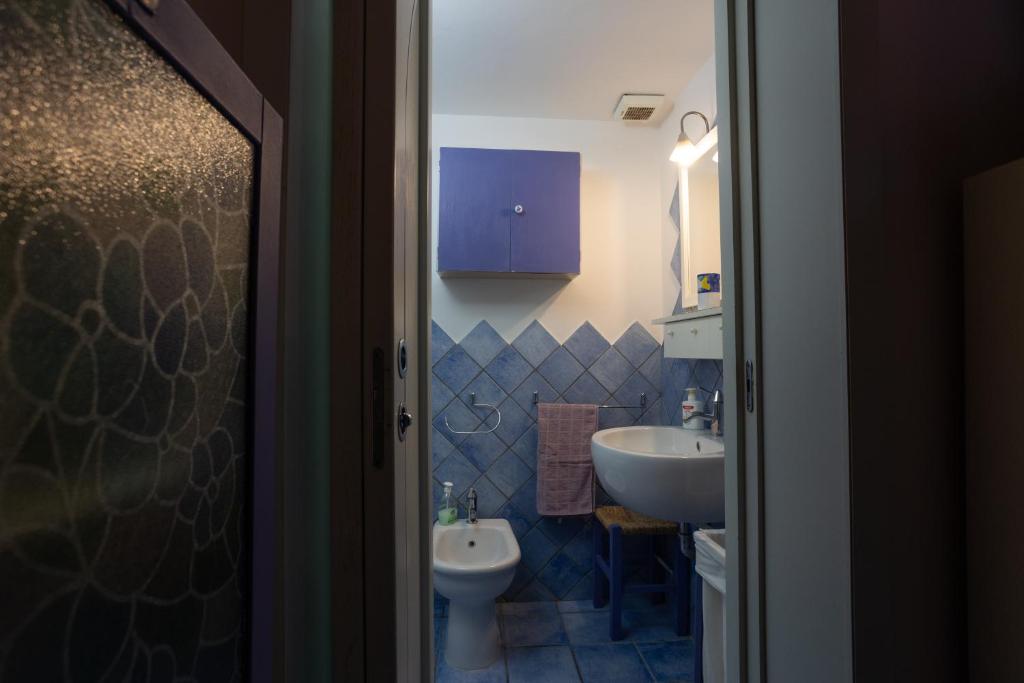 GuestHost - Sirene Seaview Apartment with Balcony photo 3