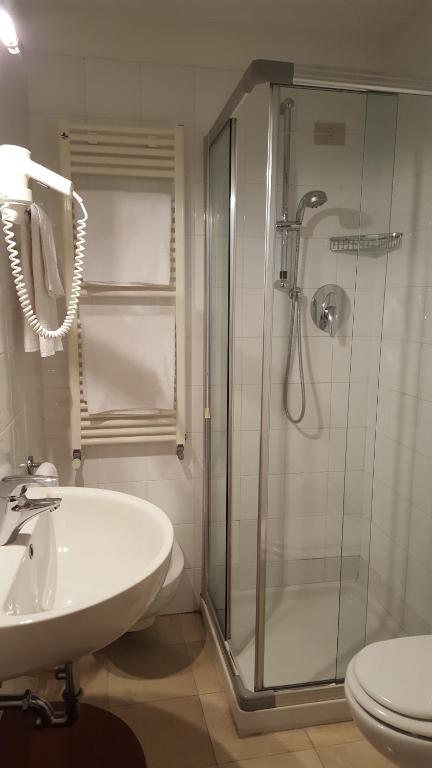 rialto1082 photo 3