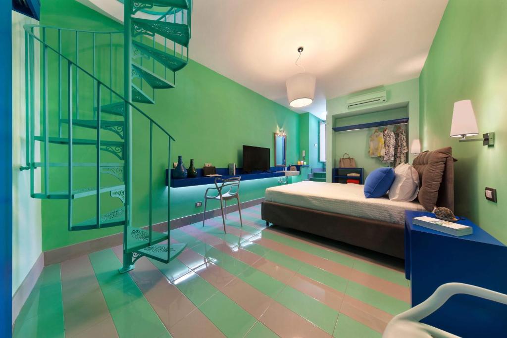 Suite Home Sorrento — photo 1