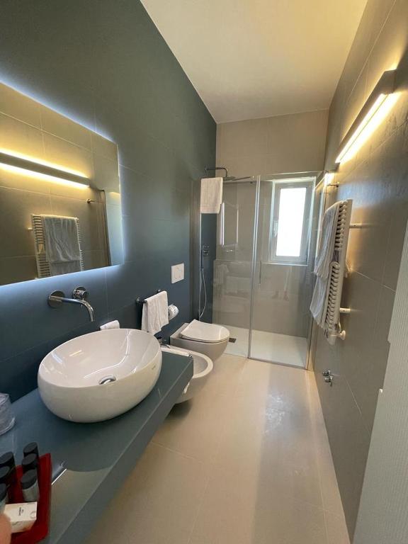 Sant'Elia Deluxe Rooms photo 3