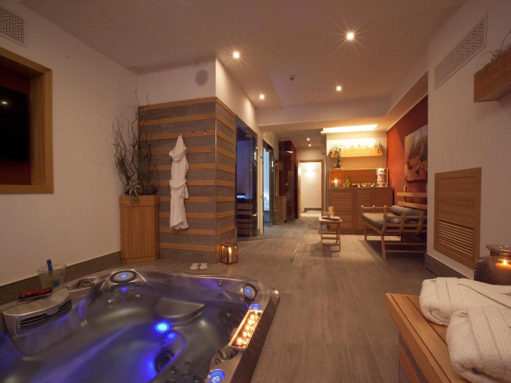 Hotel Tasso Suites & Spa photo 2