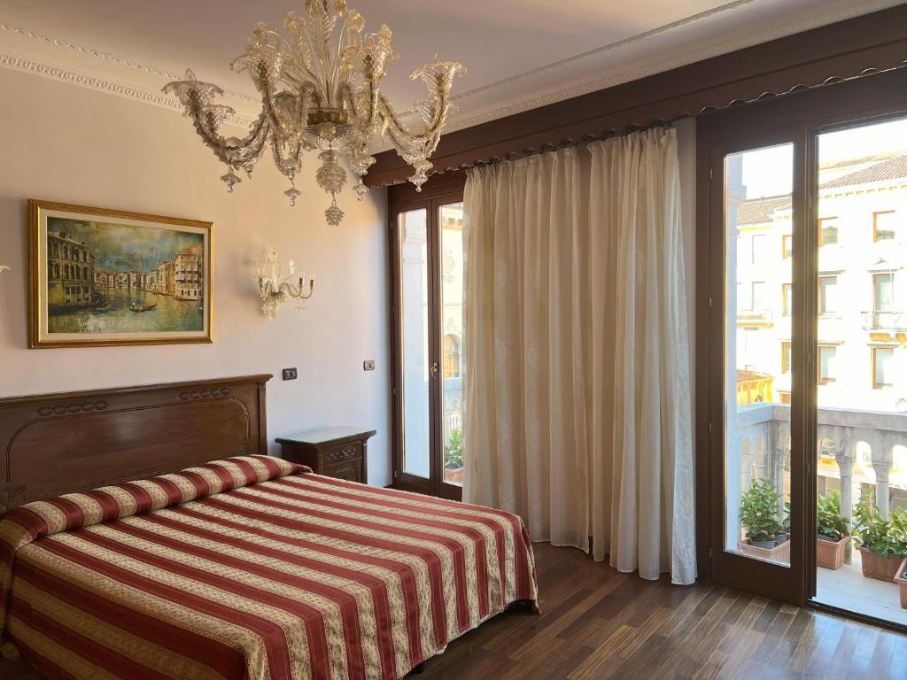 Hotel San Luca Venezia photo 2
