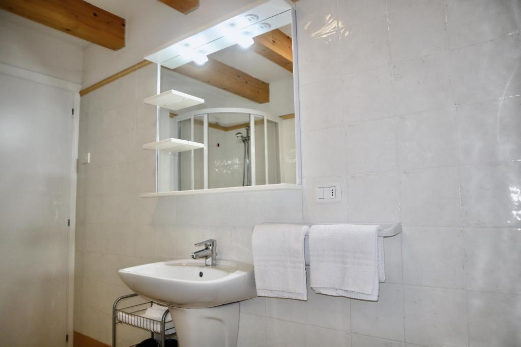 Windshouse Apartments photo 3