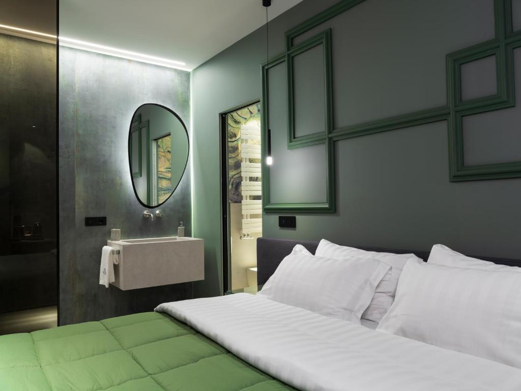 THE CAVE Suites SPA photo 2