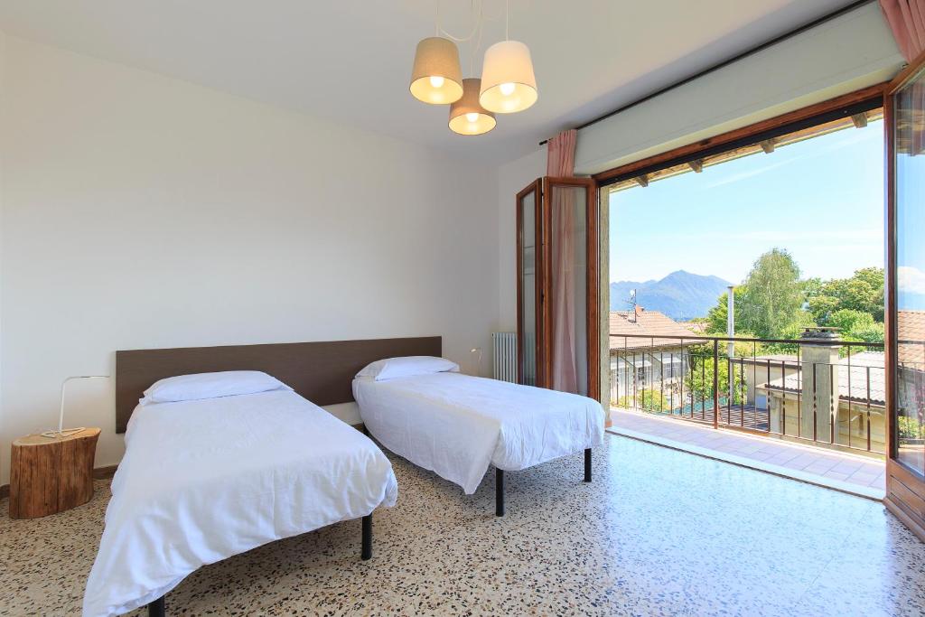 Casa Lilla - Lakeview Large Apartments With Garden Above Stresa photo 2