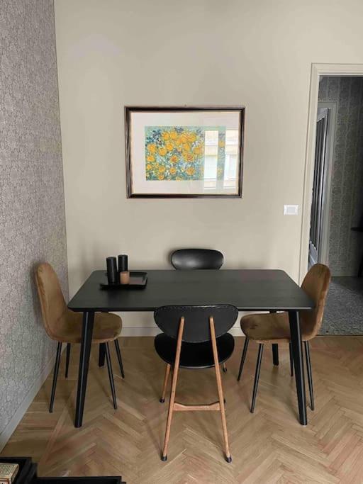 Two bedroom apartment with private parking photo 3