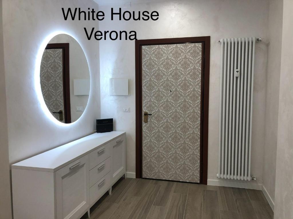 WHITE HOUSE photo 2
