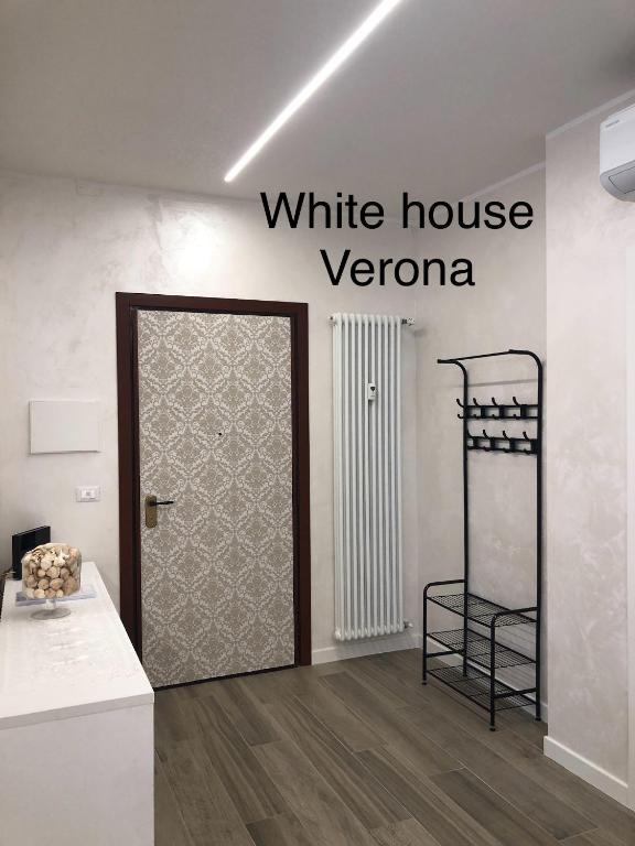 WHITE HOUSE photo 3