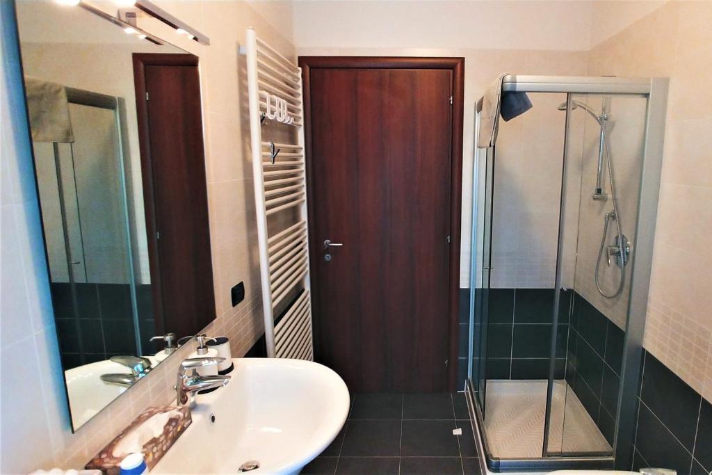 Verona Top Floor Flat & Garage photo 3