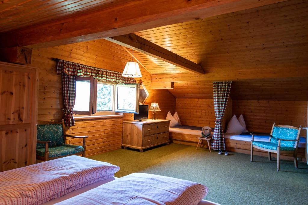 Kronplatz Ski Lodge photo 2