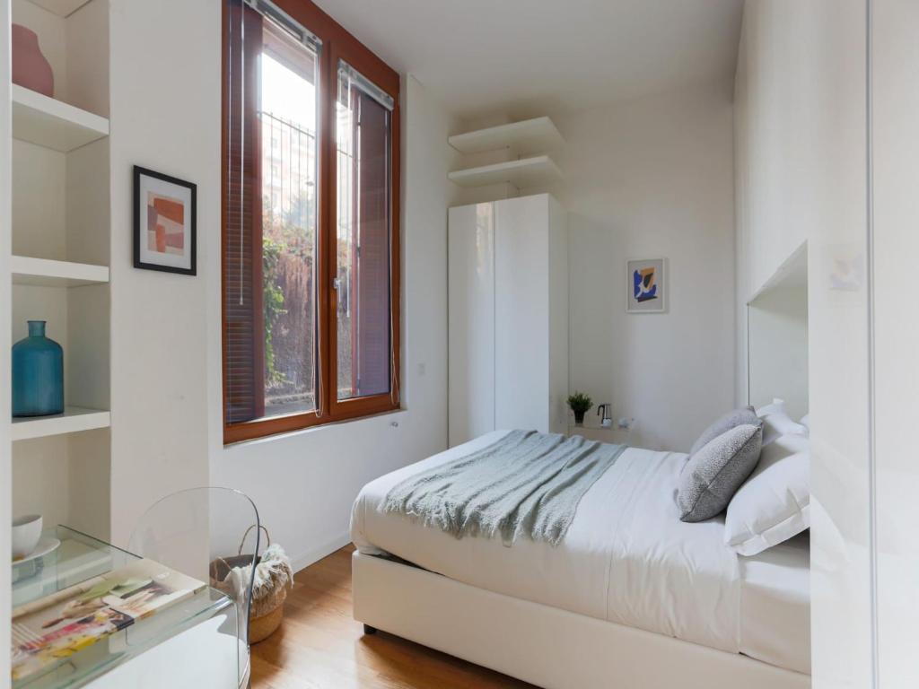 The Best Rent - One-bedroom apartment near Crocetta photo 2