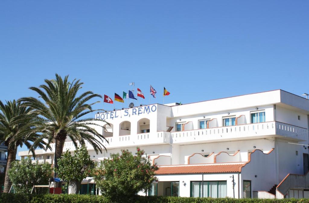 Hotel San Remo - All Inclusive - Fronte Mare - Spiaggia Privata — photo 1