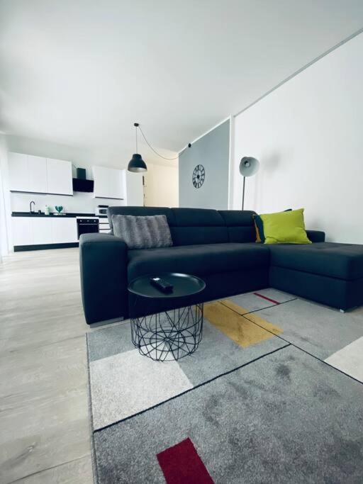 Sun Street Apartment — photo 1