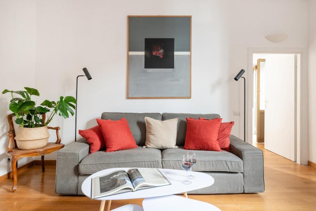 Quiet Retreat in Ancient Rome — photo 1