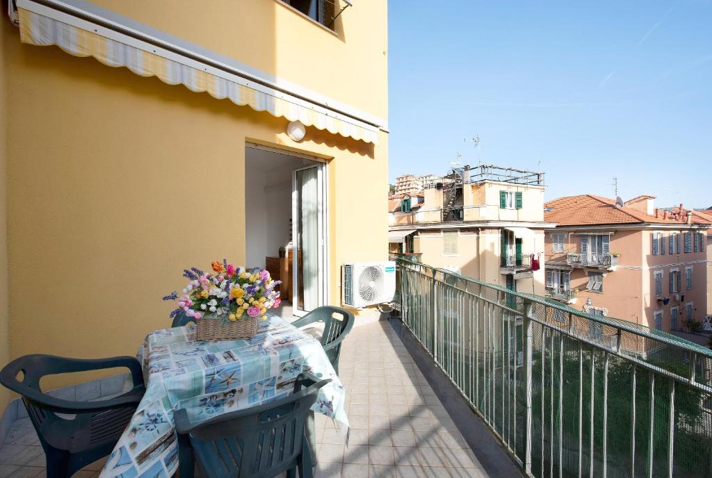 Trilocale Mazzini con 2 balconi — photo 1
