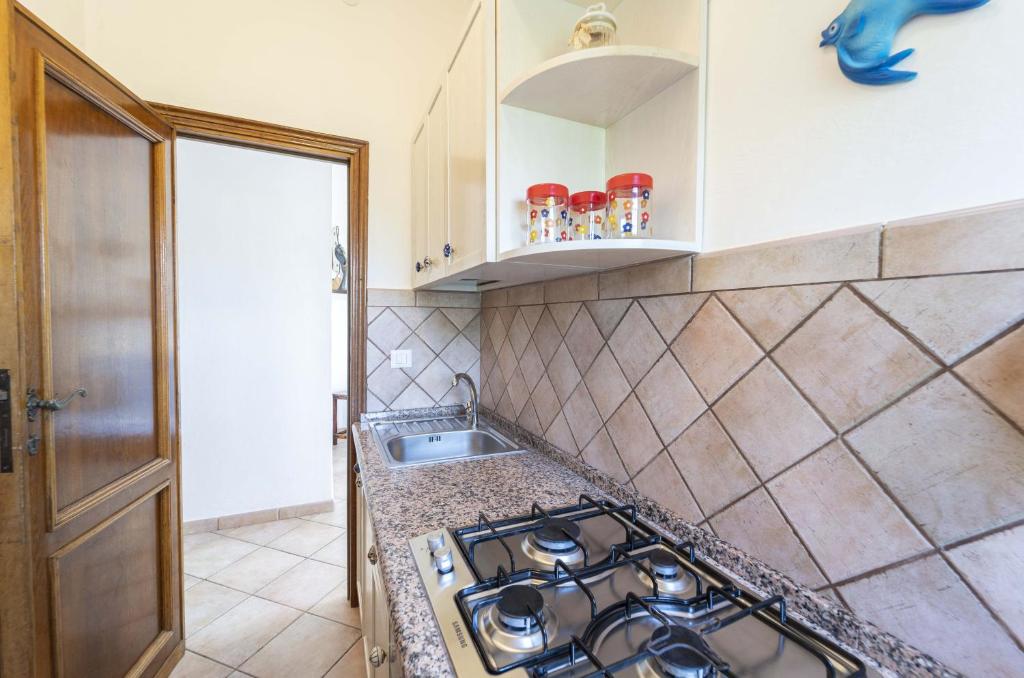 Stintino sea front apartments B photo 3