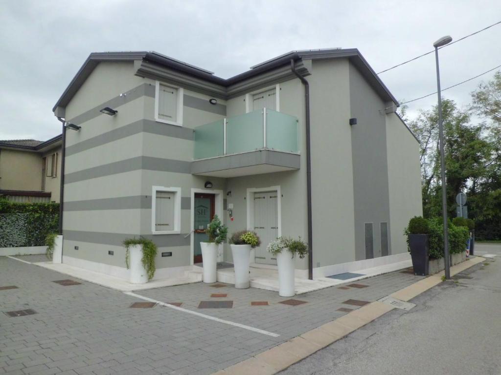 Sweet Home photo 2