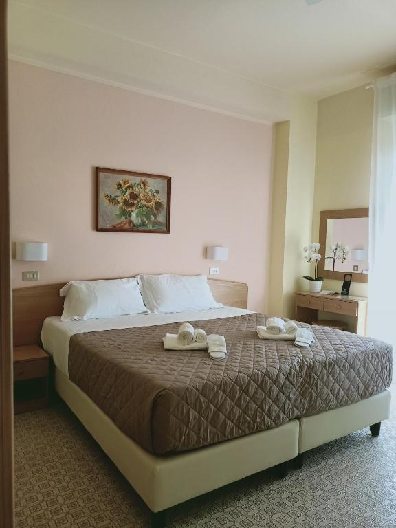 Hotel Rossella photo 2