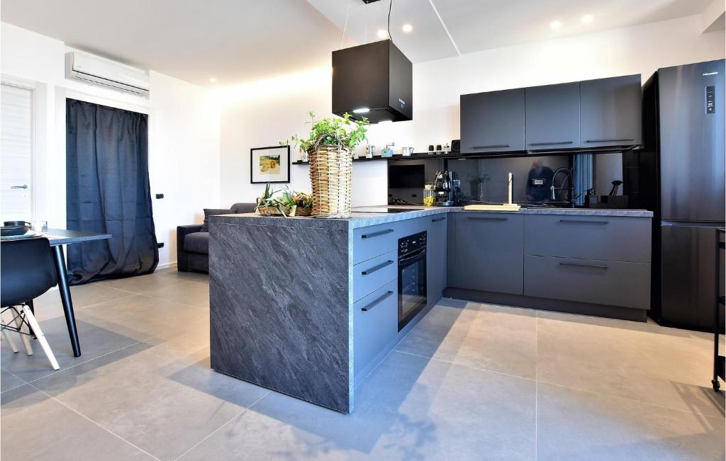 Lovely Apartment In Trappeto With Wifi photo 3