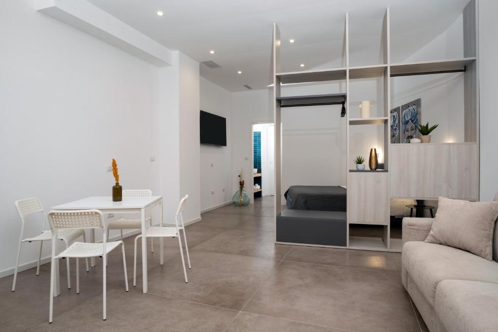 Taormina Center Suite photo 3
