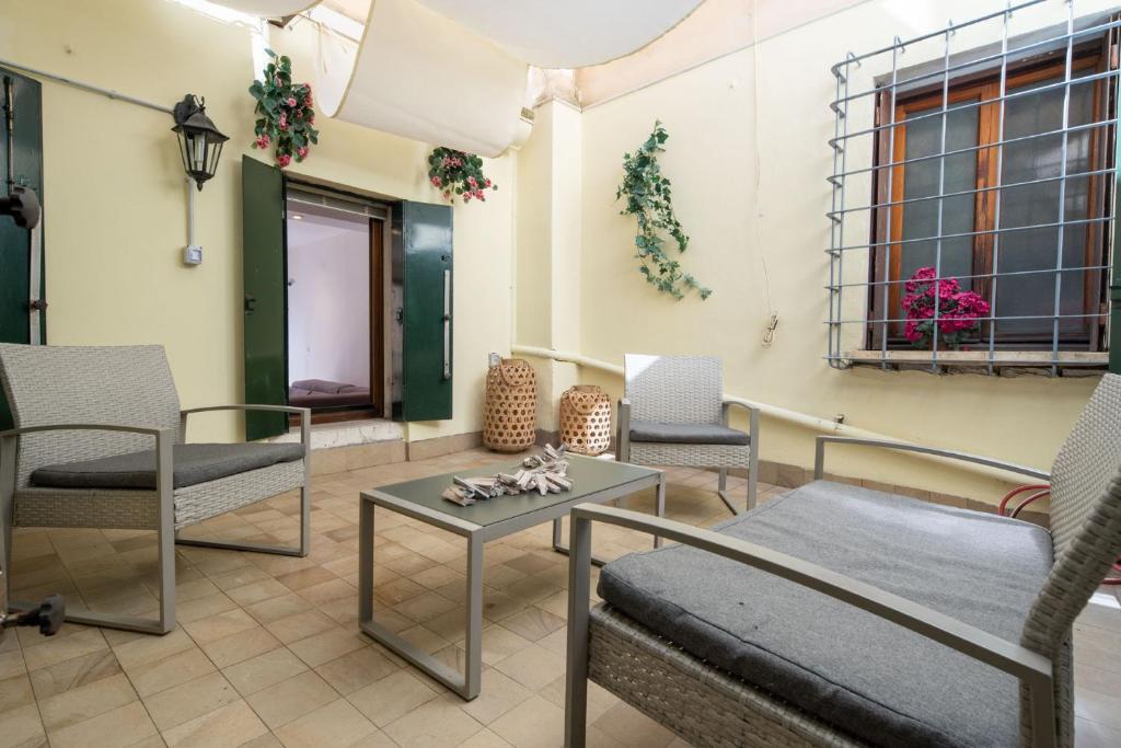 San Marco Prestige with Terrace by Wonderful Italy photo 2