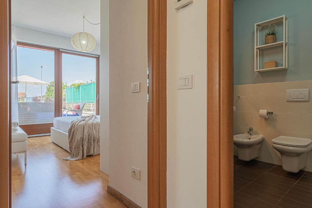 Appartamento con terrazzo e scorcio sul Lago photo 3