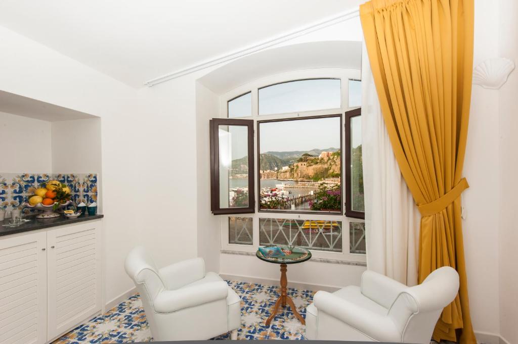 Surriento Suites — photo 1