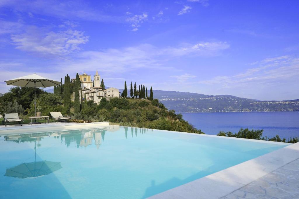 Le Selve Lake View Villas — photo 1