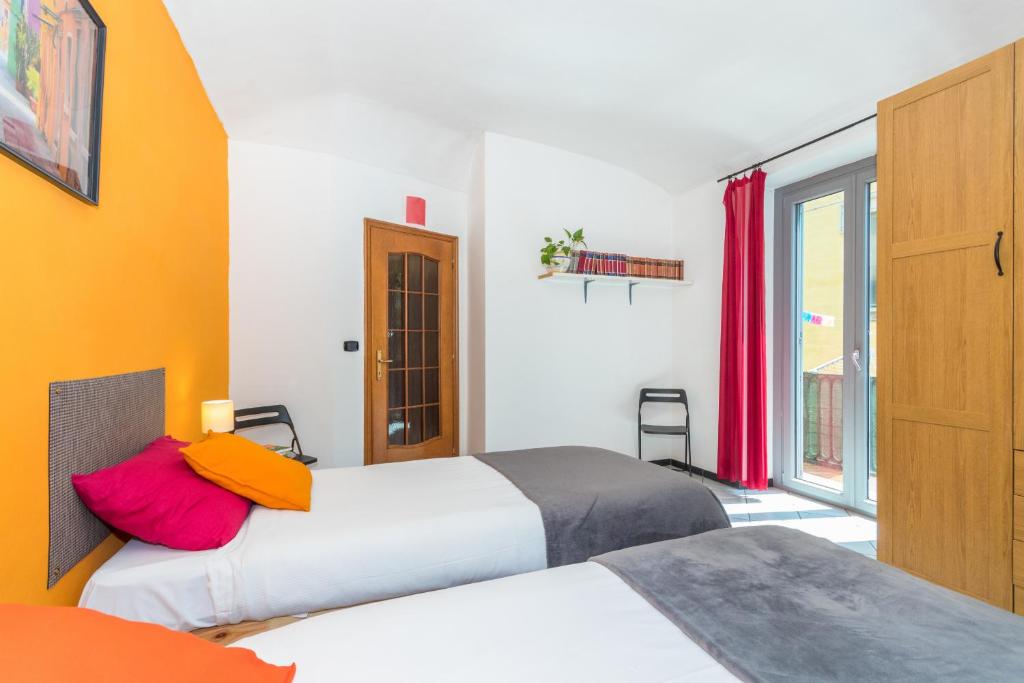 Sunny Apartment by Wonderful Italy photo 2