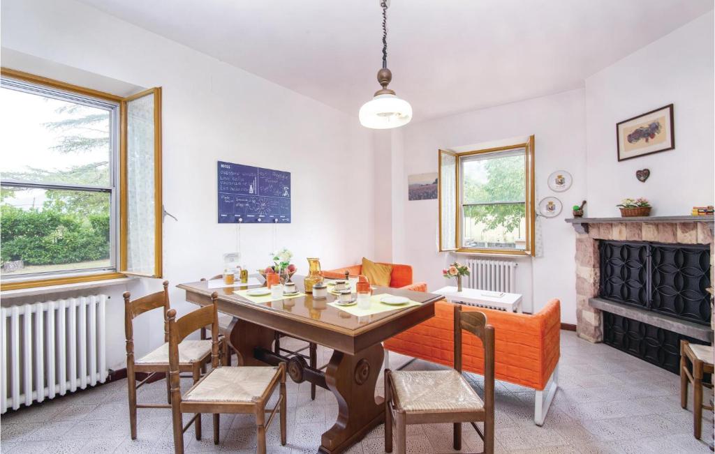 Amazing Home In Spoleto With Wifi photo 2